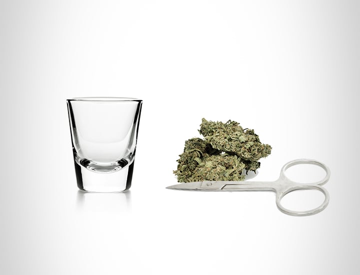 Verre à Shooter et Ciseaux Verre à Shooter et Ciseaux