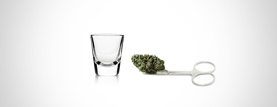 Verre à Shooter et Ciseaux Verre à Shooter et Ciseaux
