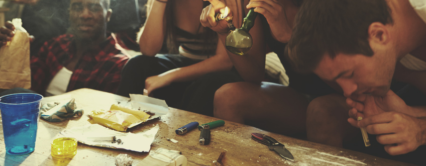 Comment Le Cannabis Interagit-Il Cannabis Avec D'autres Substances Récréatives ? Comment Le Cannabis Interagit-Il Cannabis Avec D'autres Substances Récréatives ?