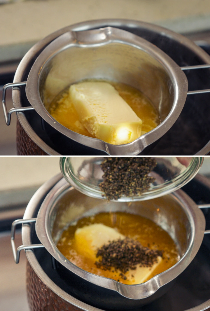 Ajout de cannabis décarboxylé au beurre fondu pour l’infusion de cannabutter Beurre fondu au bain-marie avec ajout de cannabis décarboxylé, montrant le début d’un lent processus d’infusion de cannabutter