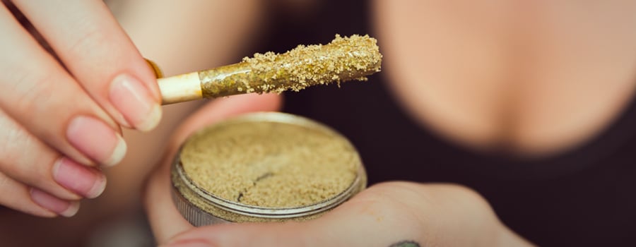 Joint cannabis à la marijuana Kief