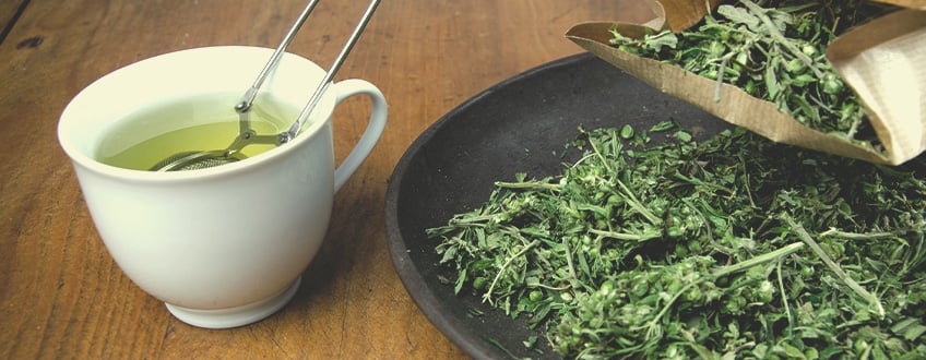Thé au CBD Préparé Avec Une Teinture De CBD