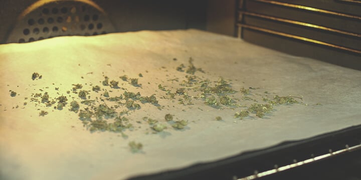 CUISINER AVEC DU CANNABIS CRU