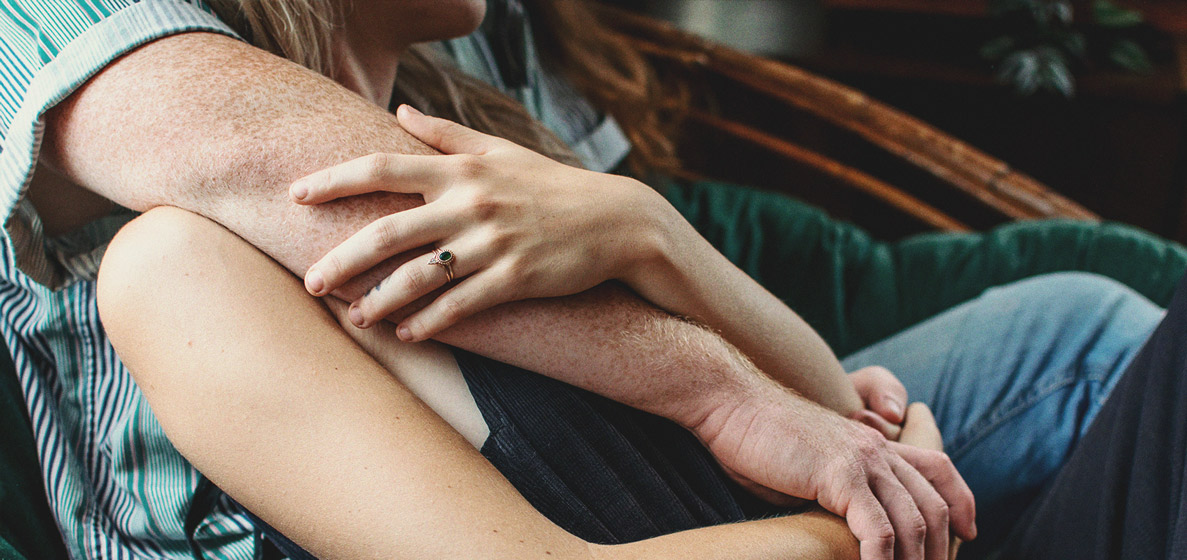 Fumer du cannabis affecte-t-il les relations amoureuses ? Fumer du cannabis affecte-t-il les relations amoureuses ?