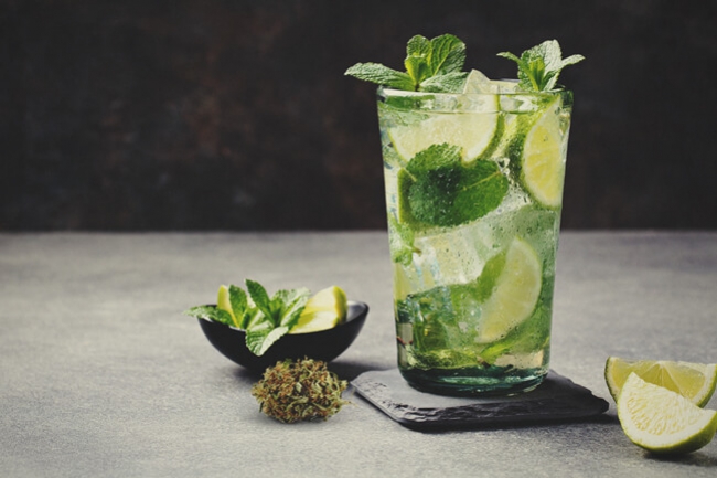 Comment préparer un mojito infusé de marijuana