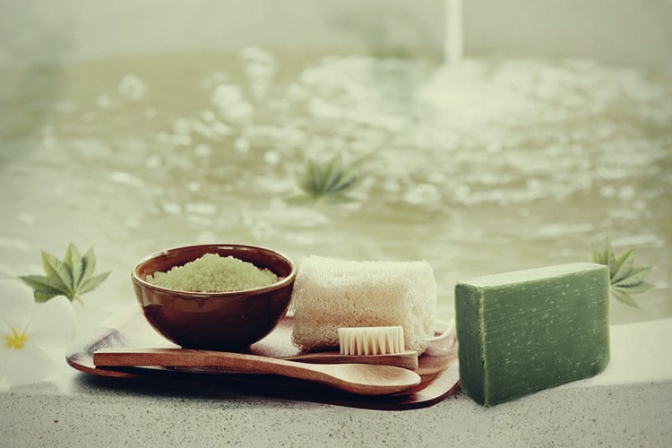 Sels de bain au cannabis | Guide facile pour préparer les vôtres