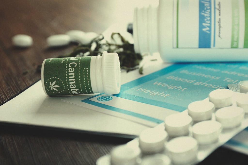 Le cannabis peut-il être un substitut à d’autres substances ?