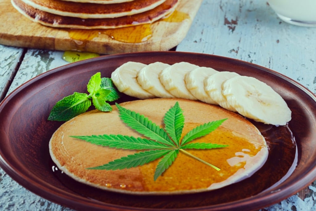 Pancakes à la Banane et au Cannabis