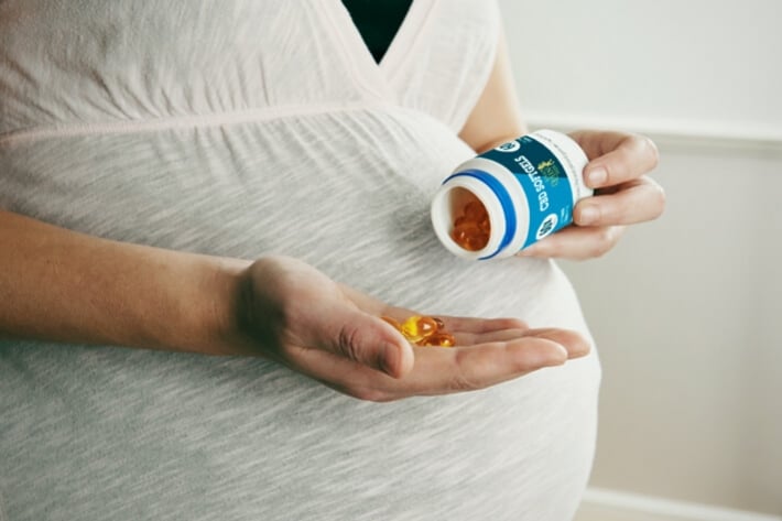 La consommation de CBD durant la grossesse est-elle sûre ?